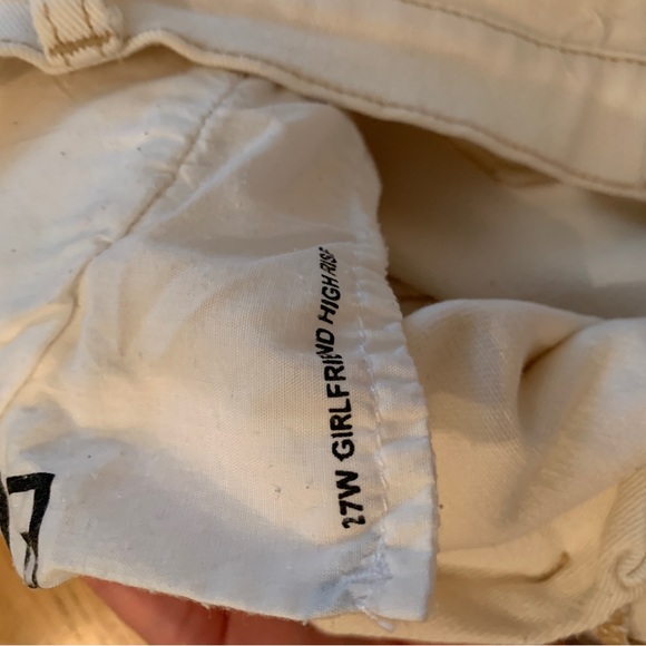 BDG Distressed High Rise Girlfriend Jeans - Picture 4 of 4